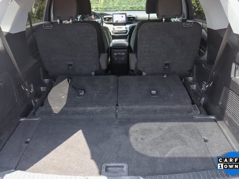 Used 2021 Ford Explorer XLT image 9
