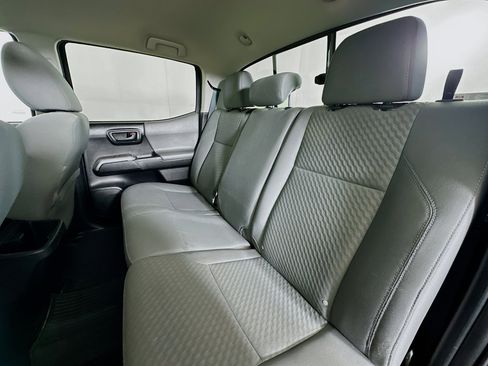 Used 2020 Toyota Tacoma SR5 image 26