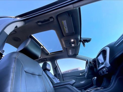 Used 2018 GMC Acadia SLT image 14