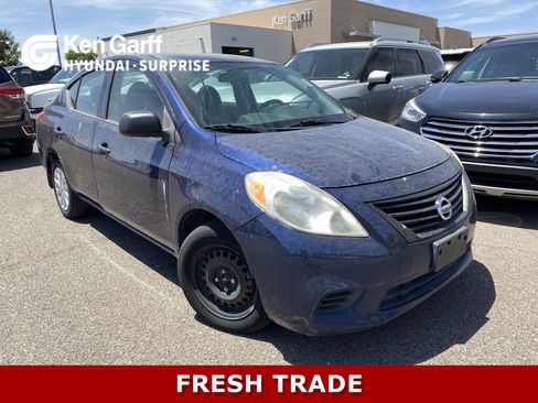 Used 2014 Nissan Versa S Plus FWD image 1
