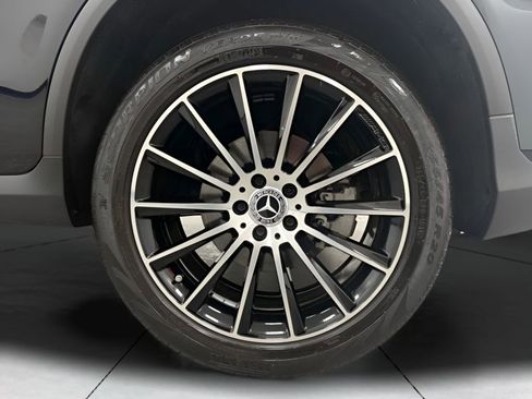 Used 2022 Mercedes-Benz GLC 300 image 31