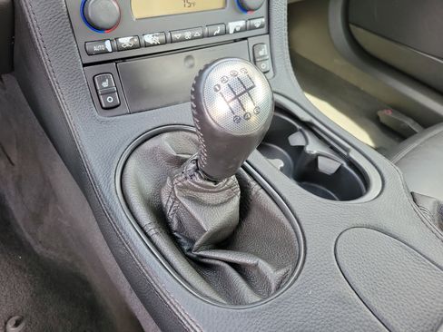 Used 2005 Chevrolet Corvette Convertible w/ Preferred Equipment Group image 8