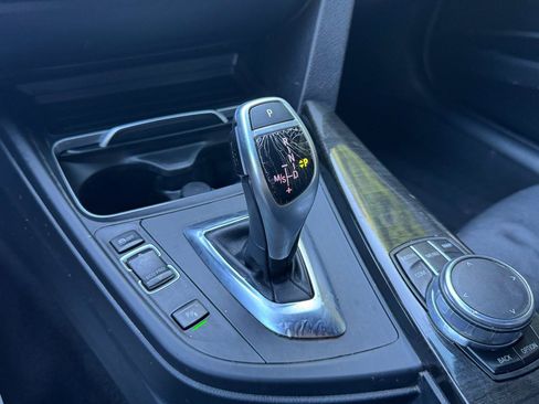 Used 2017 BMW 328d xDrive Sedan AWD/4WD image 43