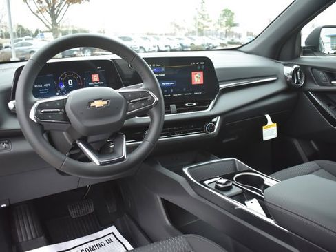 New 2026 Chevrolet Equinox LT image 18