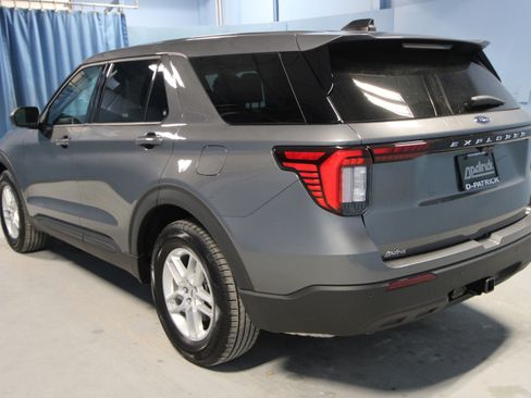 New 2026 Ford Explorer Active image 24