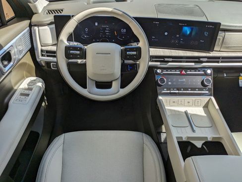 Used 2024 Hyundai Santa Fe Calligraphy image 15