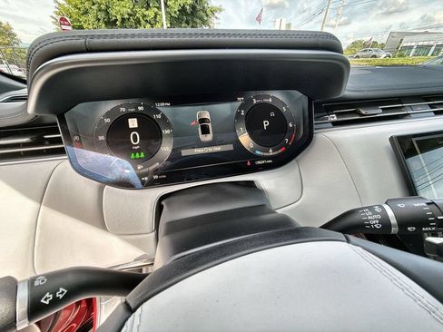 Used 2023 Land Rover Range Rover Sport SE AWD/4WD image 26