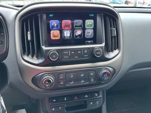 Used 2016 Chevrolet Colorado Z71 AWD/4WD image 16