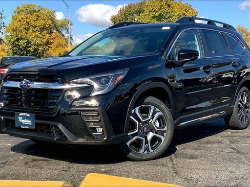 New 2025 Subaru Ascent Limited image 2