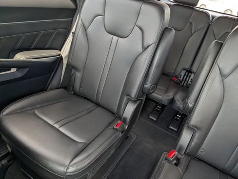 Certified 2023 Kia Sorento SX AWD/4WD image 12