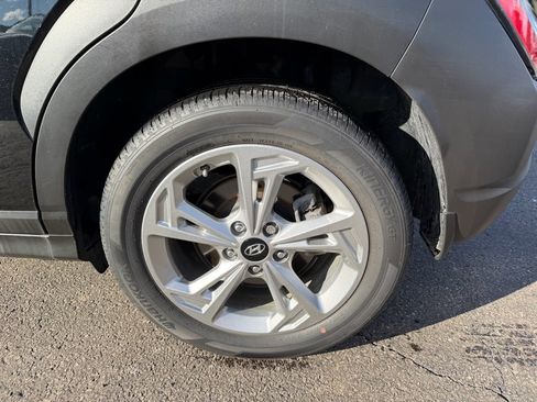 Used 2023 Hyundai Kona SEL image 7