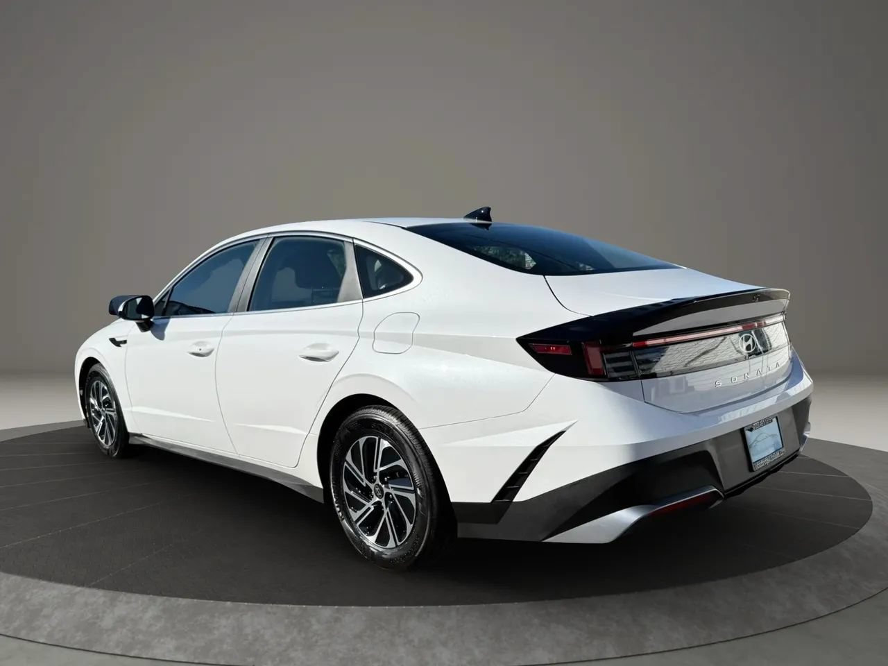 Used 2026 Hyundai Sonata Blue FWD image 4