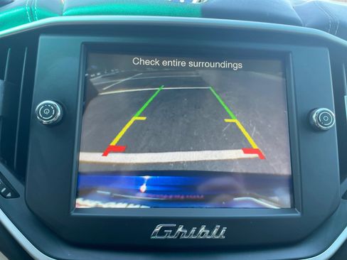 Used 2015 Maserati Ghibli RWD image 17