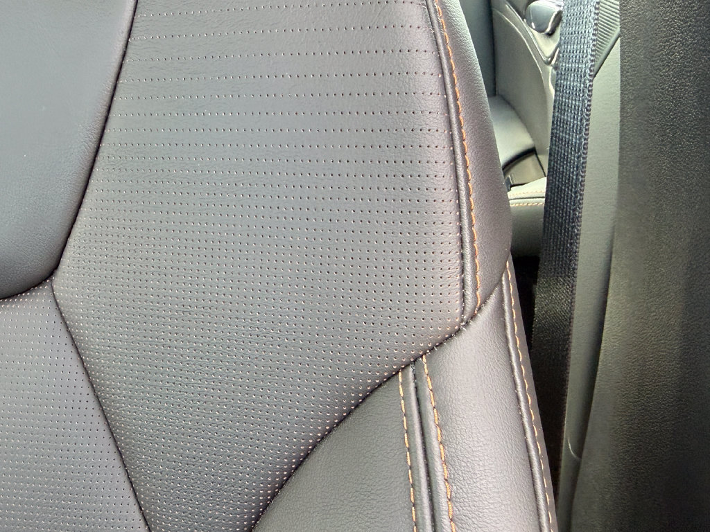 Certified 2025 Cadillac CT5 V w/ LPO, ONYX Package AWD/4WD image 15