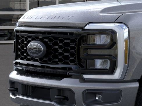New 2026 Ford F350 XLT w/ XLT Premium Package AWD/4WD image 17