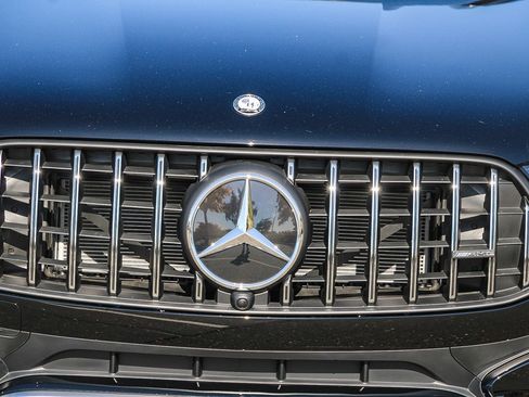 New 2026 Mercedes-Benz GLC 43 AMG 4MATIC image 7