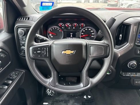 Used 2023 Chevrolet Silverado 1500 Custom image 24