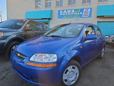 Used 2004 Chevrolet Aveo Base 4dr Sedan image 2