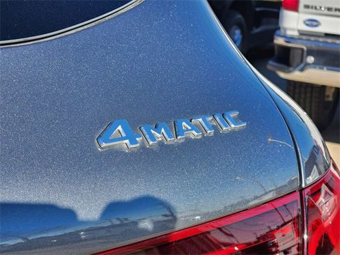 Used 2021 Mercedes-Benz GLC 300 4MATIC image 8