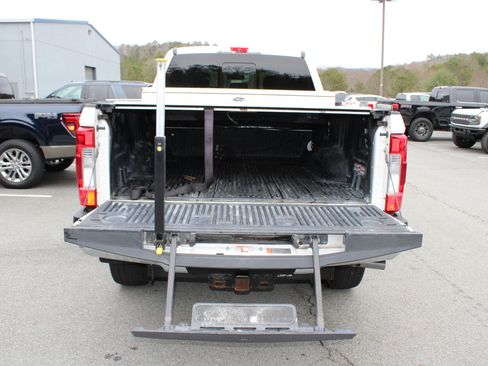 Used 2018 Ford F250 Lariat w/ Lariat Ultimate Package image 9