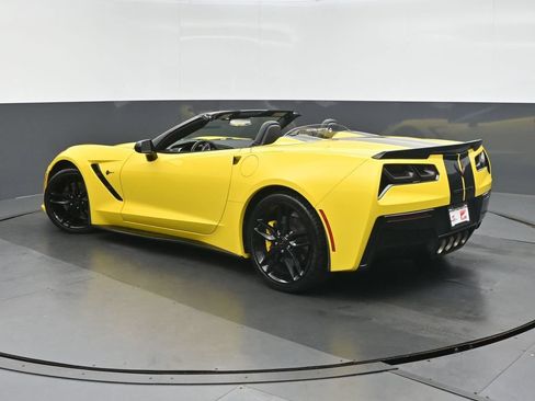 Used 2016 Chevrolet Corvette Stingray Convertible RWD image 5