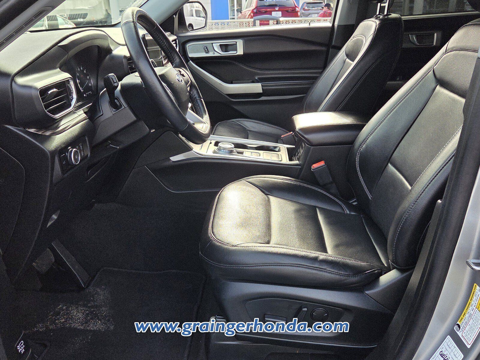 Used 2023 Ford Explorer Limited RWD image 9