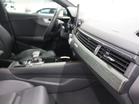 Used 2022 Audi A5 2.0T Premium AWD/4WD image 30