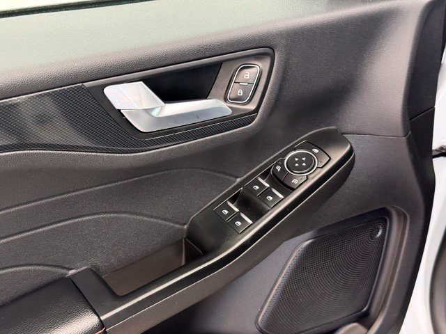 Used 2025 Ford Escape ST-Line AWD/4WD image 14