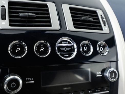 Used 2018 Aston Martin Lagonda image 39