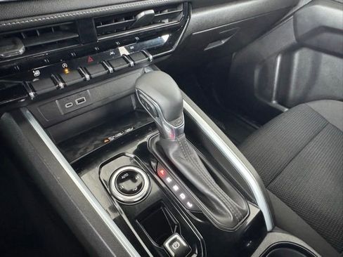 Used 2023 Chevrolet Colorado LT w/ LT Convenience Package II image 31