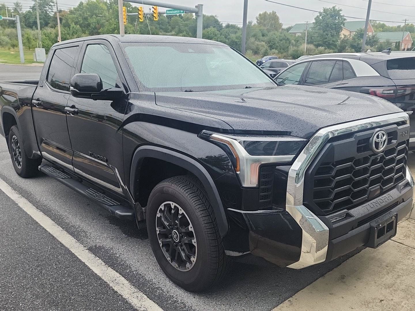 Used 2022 Toyota Tundra SR5 w/ TRD Off-Road Premium Package AWD/4WD image 2