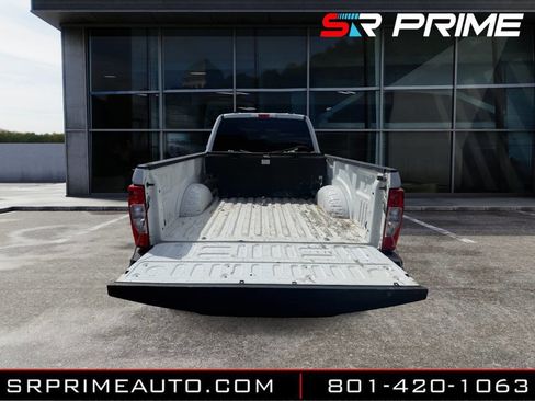 Used 2022 Ford F250 XL w/ Power Equipment Group image 4