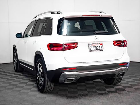 Certified 2026 Mercedes-Benz GLB 250 image 2