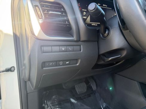 Used 2023 Nissan Rogue Platinum w/ Platinum Premium Package AWD/4WD image 19
