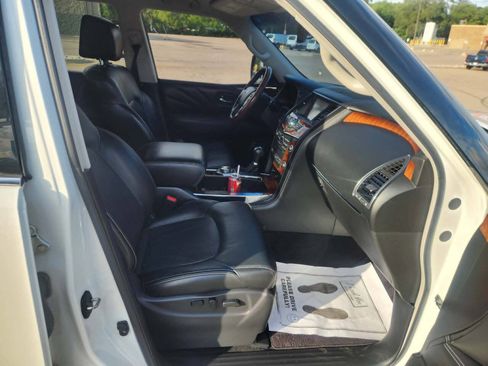 Used 2017 INFINITI QX80 4WD image 24