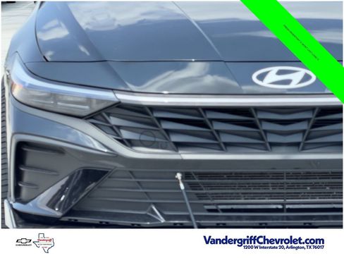 Used 2026 Hyundai Elantra Sport FWD image 8