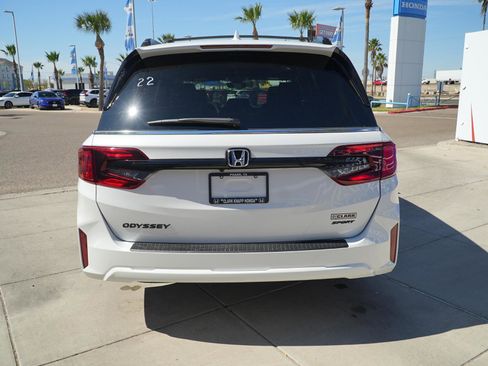 New 2026 Honda Odyssey Sport-L image 6