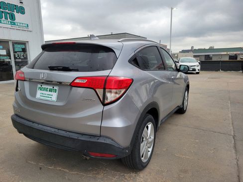 Used 2019 Honda HR-V EX image 7