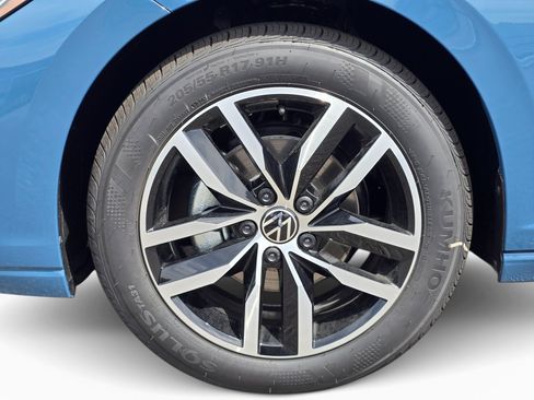 New 2026 Volkswagen Jetta SE FWD image 11