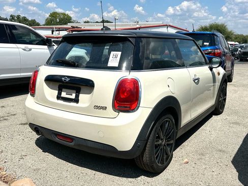Used 2018 MINI Cooper 2-Door Hardtop FWD image 3