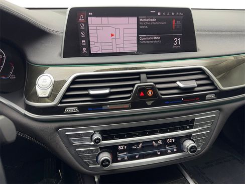 Used 2022 BMW 740i 740i NAV,CAM,PANO,HTD STS,BLIN image 61