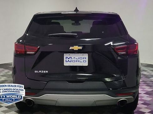 Used 2025 Chevrolet Blazer LT FWD image 6