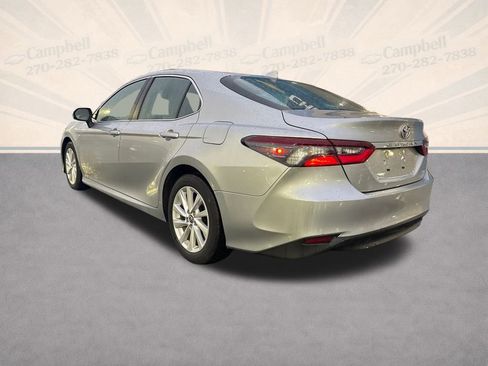 Used 2024 Toyota Camry LE image 3