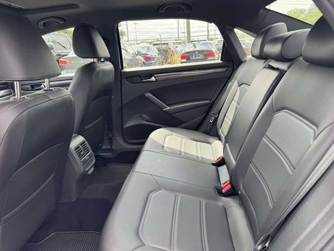 Used 2021 Volkswagen Passat 2.0T R-Line FWD image 14