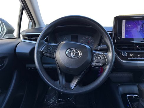 Used 2023 Toyota Corolla LE image 12