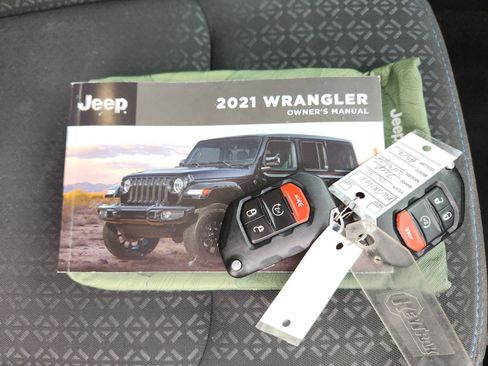 Used 2021 Jeep Wrangler Unlimited Sport image 42