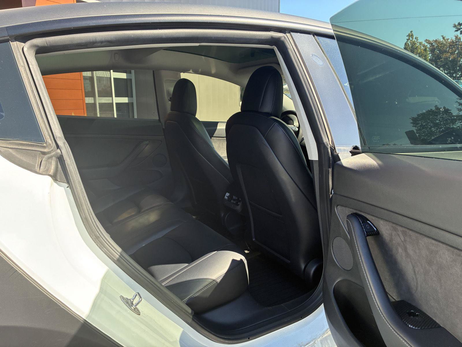 Used 2022 Tesla Model 3 Long Range AWD/4WD image 10