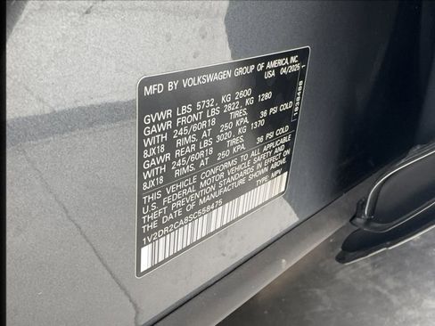 Used 2025 Volkswagen Atlas SE FWD image 46