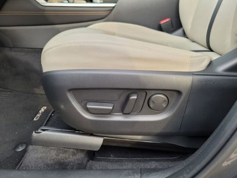 Used 2025 MAZDA CX-90 Plug-In Hybrid w/Premium Sport image 17