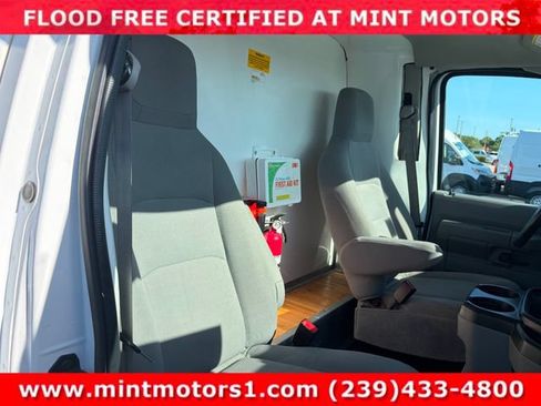 Used 2019 Ford E-350 and Econoline 350 Super Duty RWD image 27